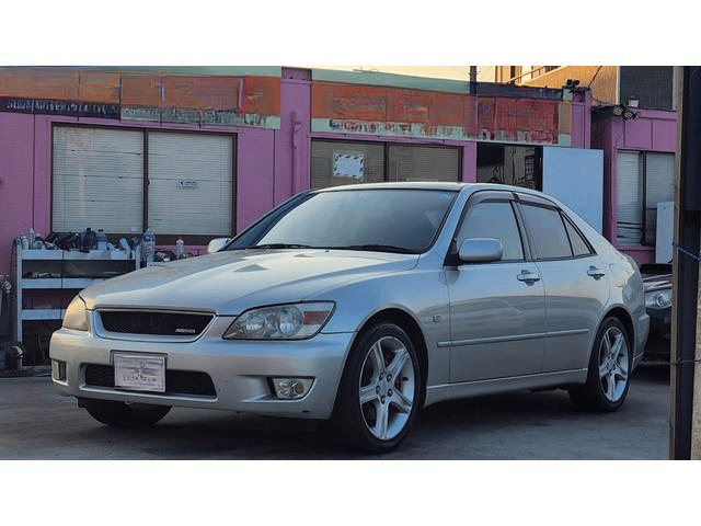 1999 Toyota Altezza JDM car for sale — photo 3 of 24
