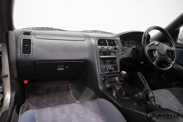 1996 Nissan Skyline JDM car for sale — photo 9 of 25