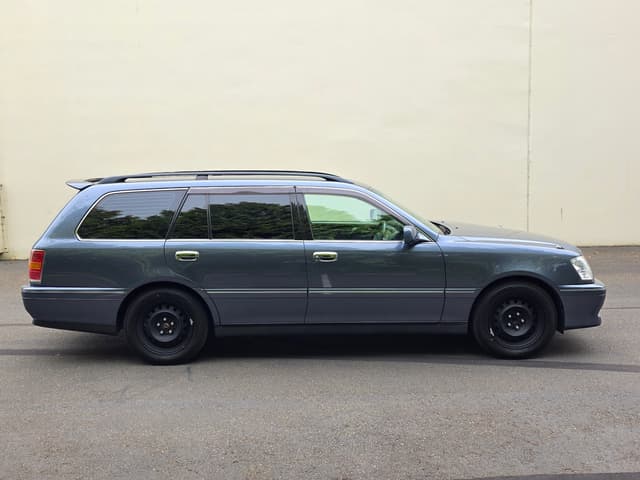 2001 Toyota Crown JDM car for sale — photo 6 of 15