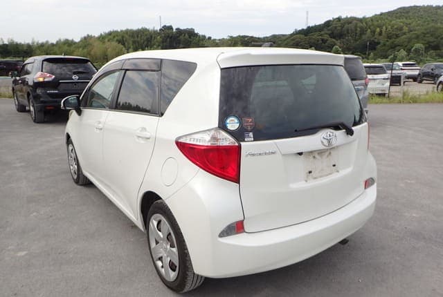 2011 Toyota JDM car for sale — photo 3 of 25