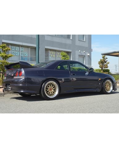 1997 Nissan Skyline JDM car for sale — photo 6 of 11