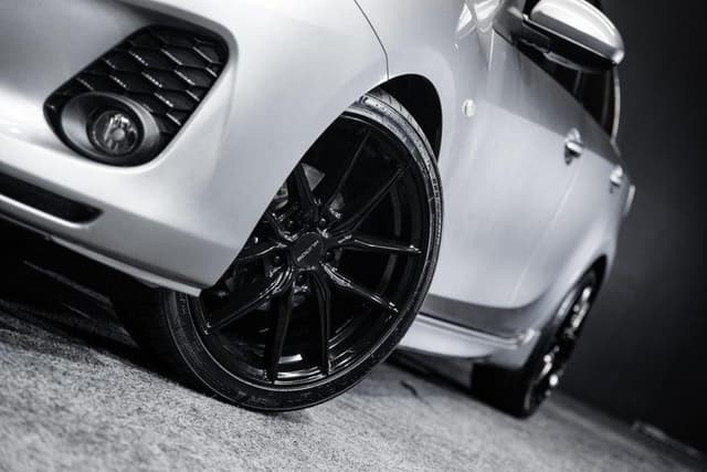 2012 Mazda Axela JDM car for sale — photo 3 of 17
