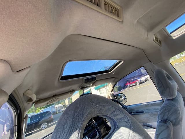 1994 Mitsubishi Delica JDM car for sale — photo 14 of 16