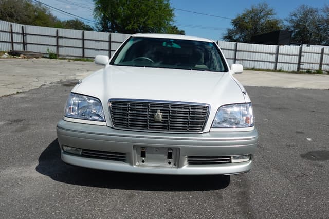 1999 Toyota Crown JDM car for sale — photo 18 of 20