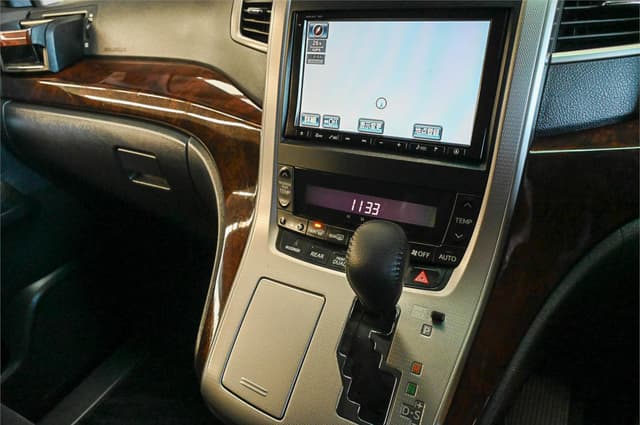 2012 Toyota Alphard JDM car for sale — photo 22 of 24