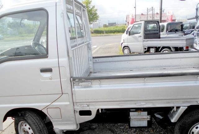 2010 Subaru Sambar JDM car for sale — photo 13 of 25