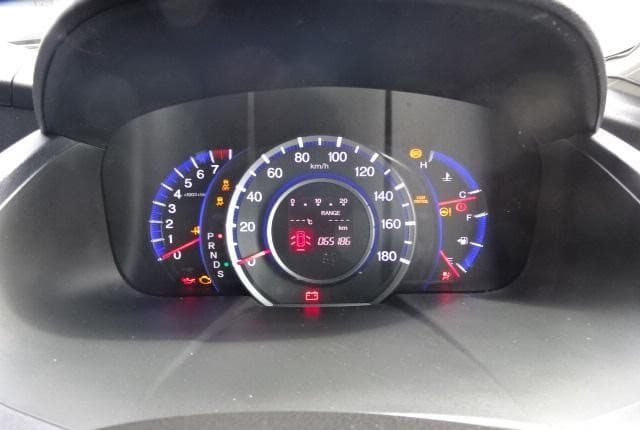 2011 Honda Odyssey JDM car for sale — photo 10 of 25