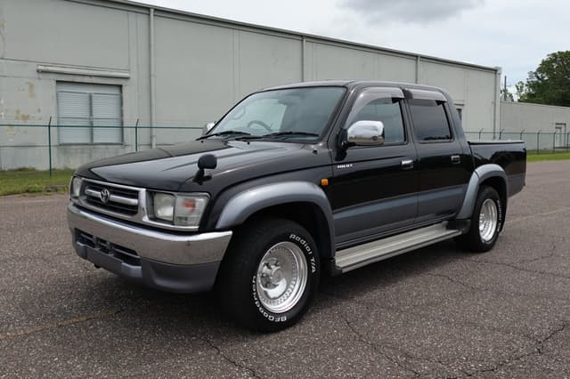 1997 Toyota Hilux JDM car for sale — photo 13 of 19