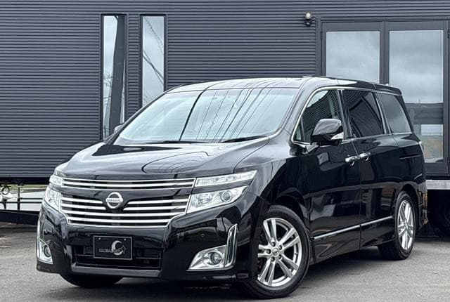 2010 Nissan Elgrand JDM car for sale — photo 21 of 25