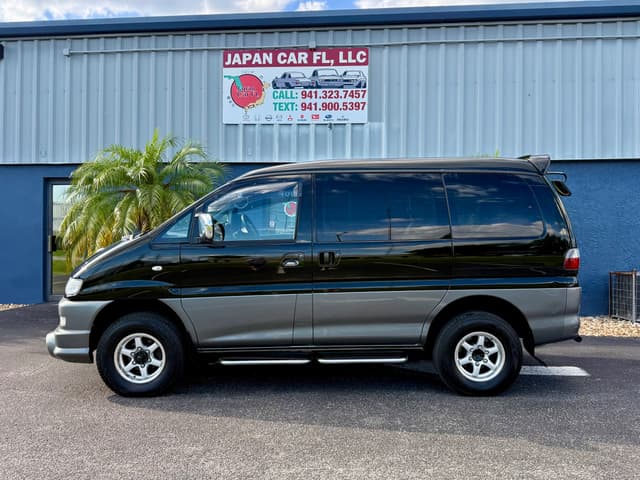 2000 Mitsubishi Delica JDM car for sale — photo 5 of 25