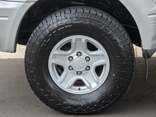 2000 Toyota Land Cruiser Prado JDM car for sale — photo 17 of 25