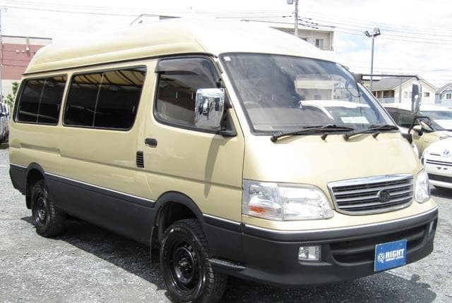 2002 Toyota HiAce JDM car for sale — photo 3 of 20
