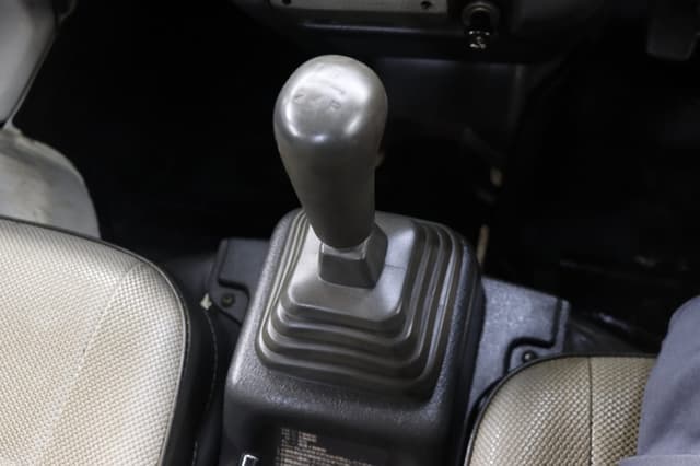 1992 Suzuki Carry JDM car for sale — photo 22 of 25