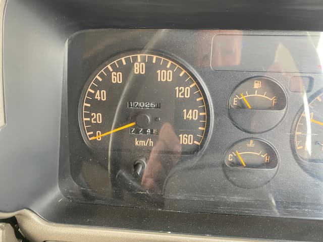 1996 Isuzu Elf JDM car for sale — photo 10 of 10
