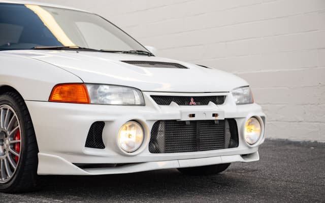 1996 Mitsubishi Lancer Evolution JDM car for sale — photo 2 of 9