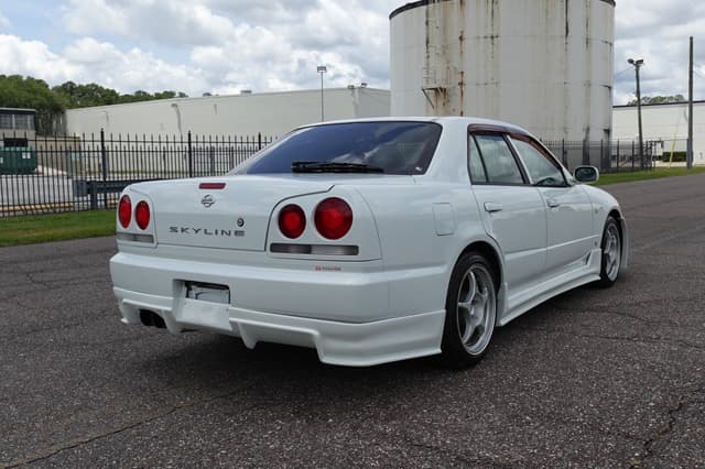 1998 Nissan Skyline JDM car for sale — photo 8 of 19