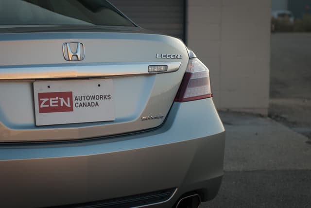 2008 Honda Legend JDM car for sale — photo 12 of 25