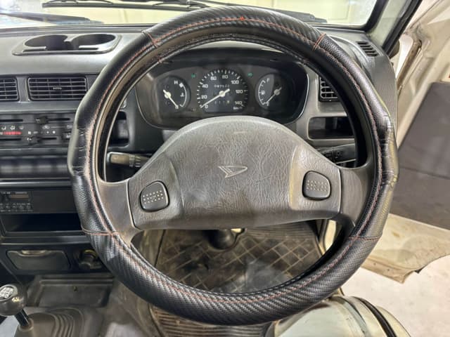 2001 Daihatsu Hijet JDM car for sale — photo 15 of 25