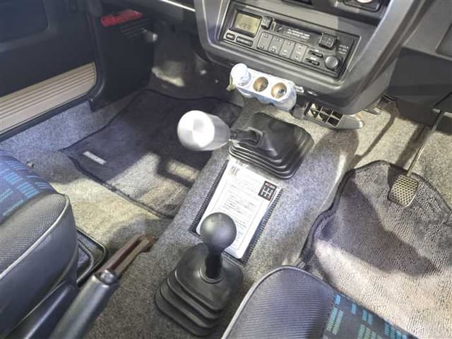1996 Suzuki Jimny JDM car for sale — photo 24 of 24
