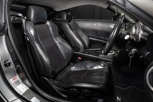 2005 Nissan Fairlady Z JDM car for sale — photo 16 of 17