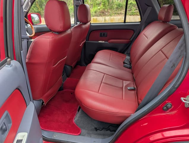 1996 Toyota Hilux Surf JDM car for sale — photo 16 of 20