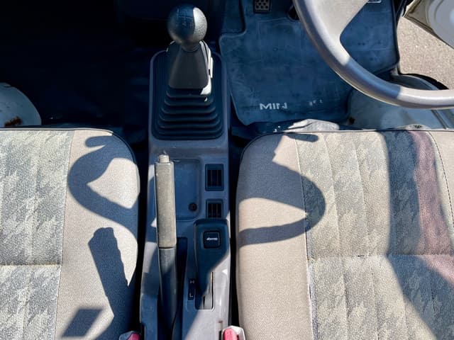 1994 Mitsubishi Minicab JDM car for sale — photo 21 of 25