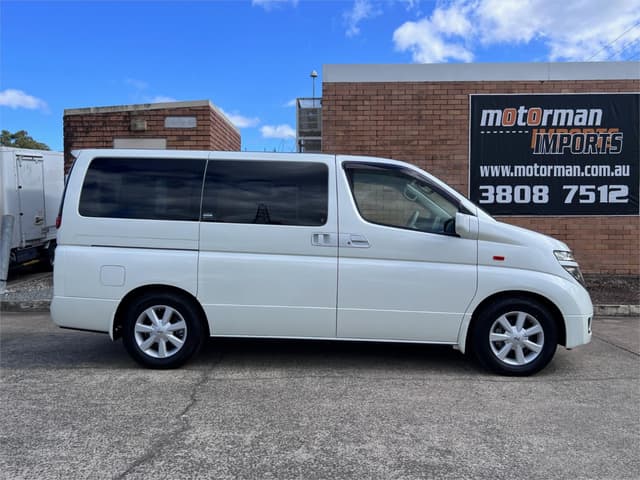 2003 Nissan Elgrand JDM car for sale — photo 5 of 16