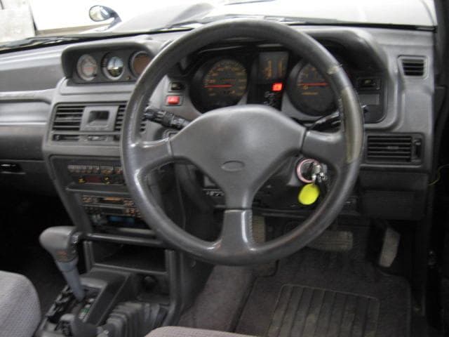 1995 Mitsubishi Pajero JDM car for sale — photo 3 of 3