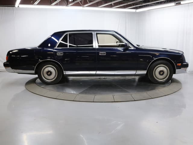 1997 Toyota Century JDM car for sale — photo 8 of 25