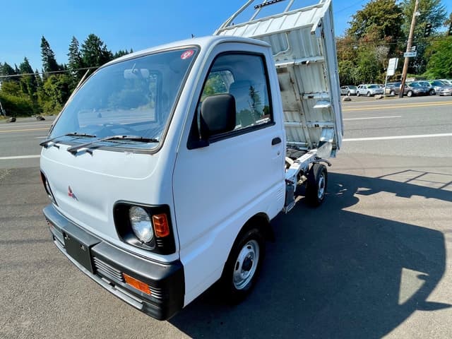 1992 Mitsubishi Minicab JDM car for sale — photo 6 of 25