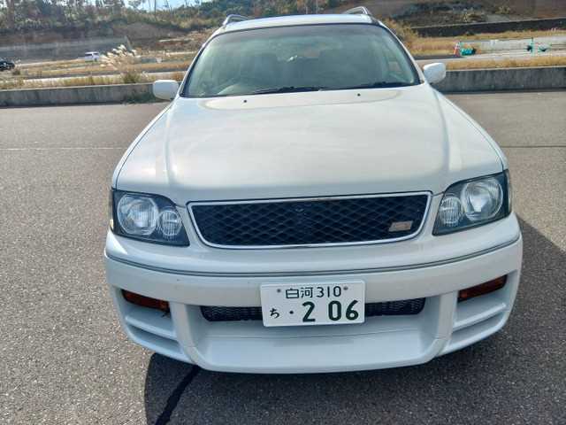 1998 Nissan Stagea JDM car for sale — photo 2 of 19