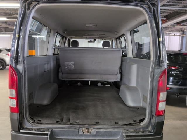 2007 Toyota HiAce JDM car for sale — photo 5 of 6