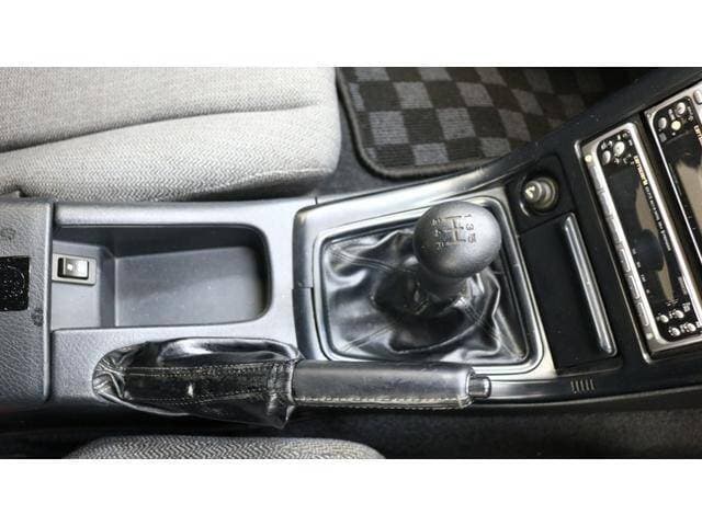 1990 Nissan Skyline JDM car for sale — photo 9 of 17