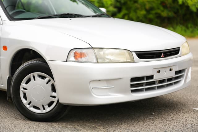 1996 Mitsubishi Mirage JDM car for sale — photo 20 of 25