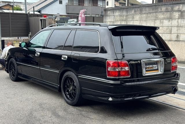 2003 Toyota Crown JDM car for sale — photo 9 of 25
