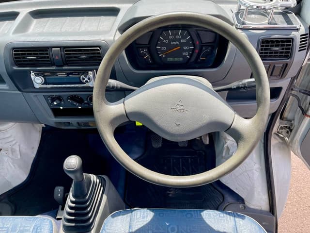 2000 Mitsubishi Minicab JDM car for sale — photo 17 of 25