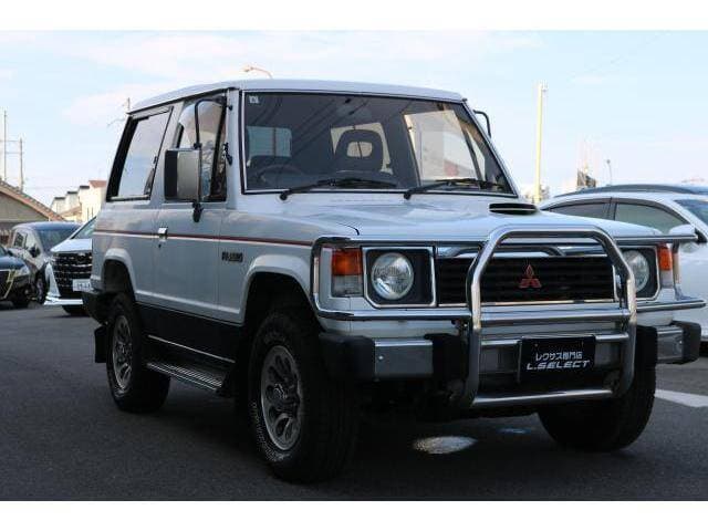 1989 Mitsubishi Pajero JDM car for sale — photo 4 of 12