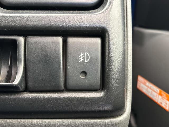 1999 Suzuki Jimny JDM car for sale — photo 17 of 25
