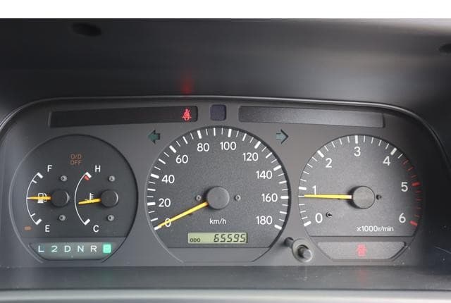1996 Toyota HiAce JDM car for sale — photo 17 of 25