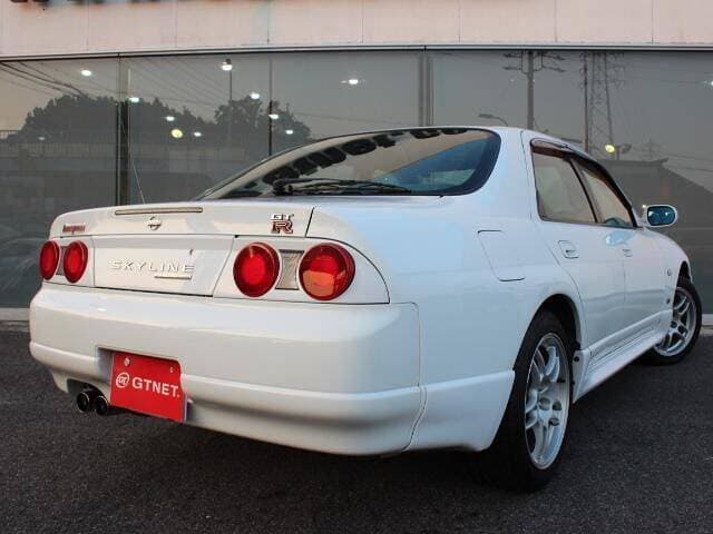 1998 Nissan Skyline JDM car for sale — photo 2 of 12