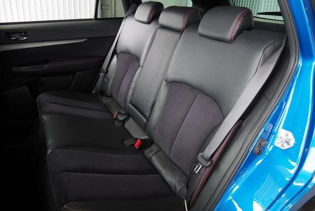 2010 Subaru Legacy JDM car for sale — photo 11 of 25