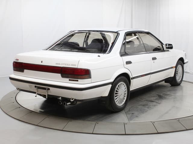 1987 Nissan Bluebird JDM car for sale — photo 7 of 25