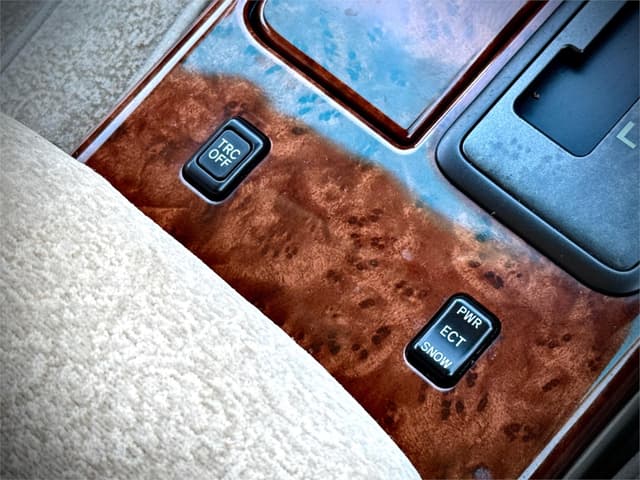 1999 Toyota Crown JDM car for sale — photo 17 of 25