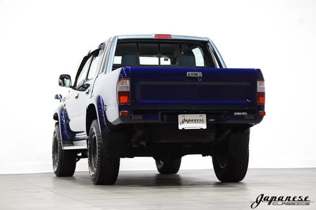 1997 Toyota Hilux JDM car for sale — photo 6 of 25