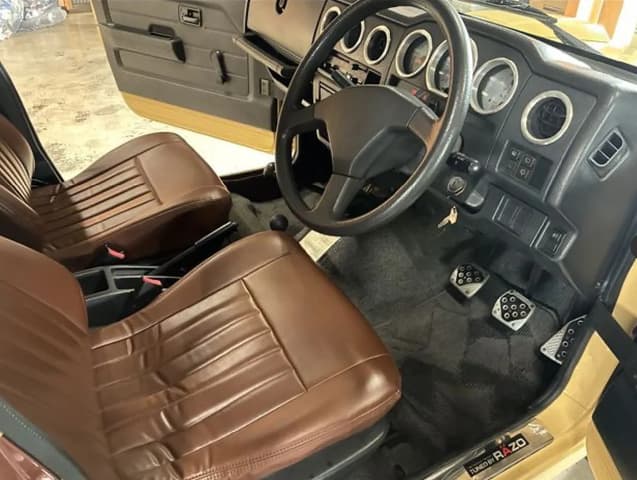 1996 Suzuki Jimny JDM car for sale — photo 5 of 11