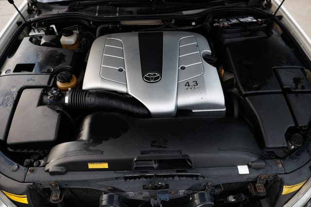 2000 Toyota Celsior JDM car for sale — photo 24 of 25