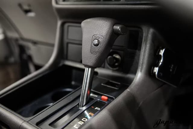 1994 Toyota HiAce JDM car for sale — photo 10 of 25