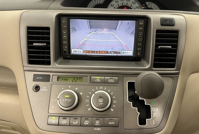 2007 Toyota Raum JDM car for sale — photo 11 of 25