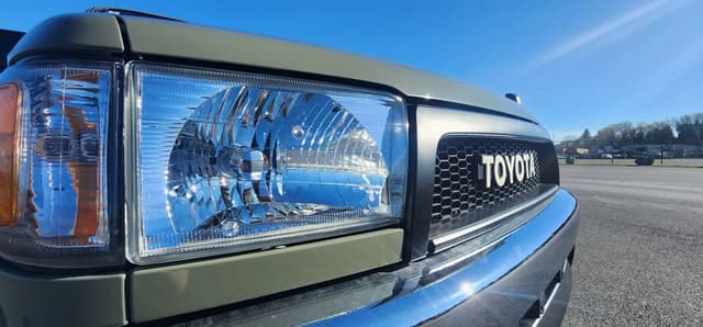 1996 Toyota Hilux Surf JDM car for sale — photo 3 of 10