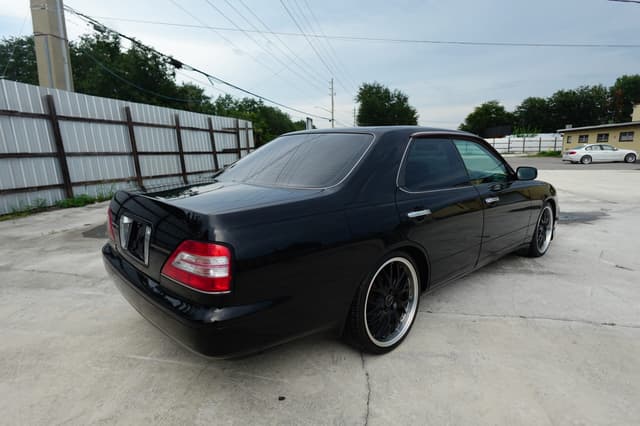 1998 Nissan Gloria JDM car for sale — photo 7 of 19